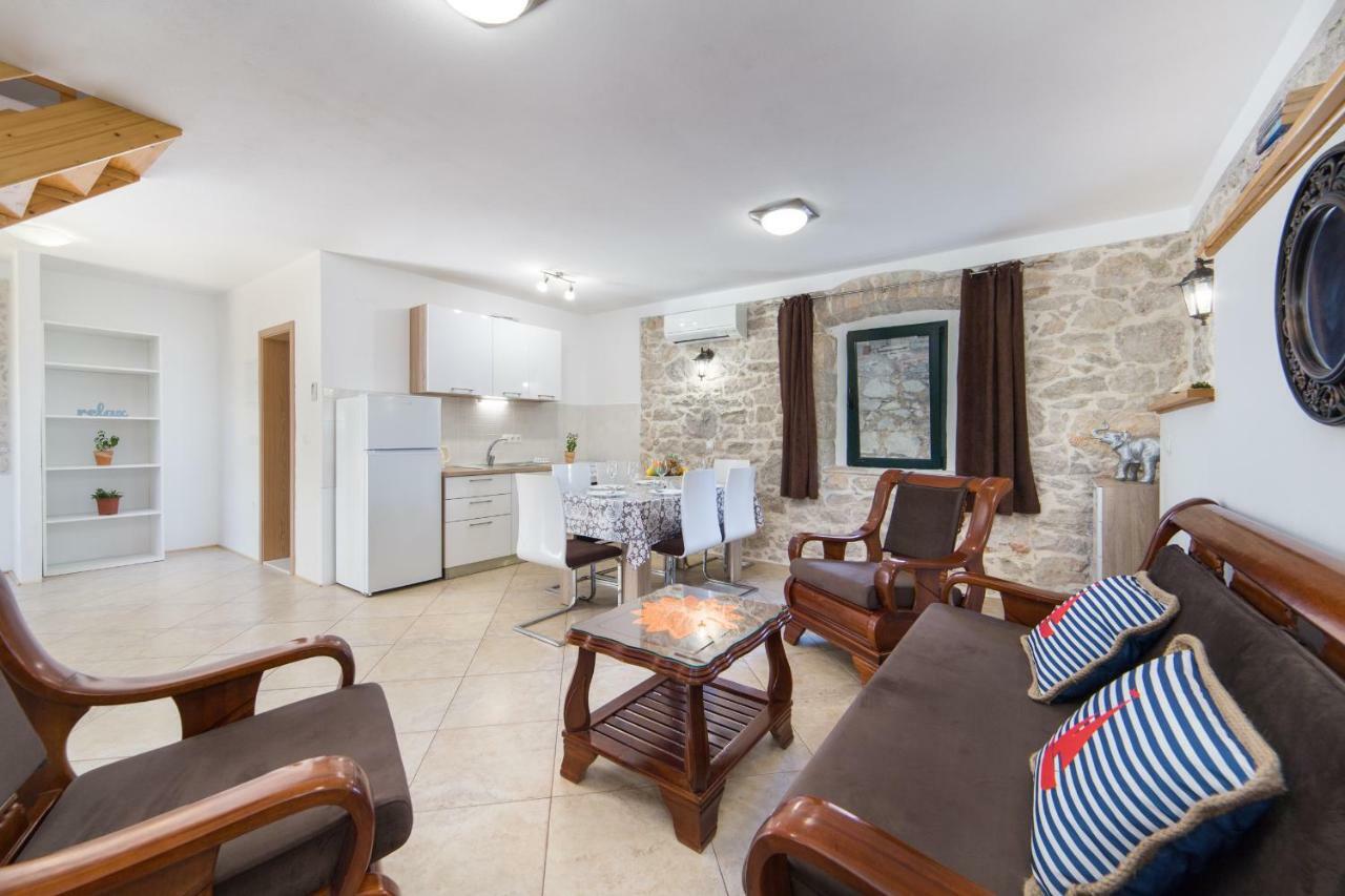 Ana Apartments Blace Luaran gambar
