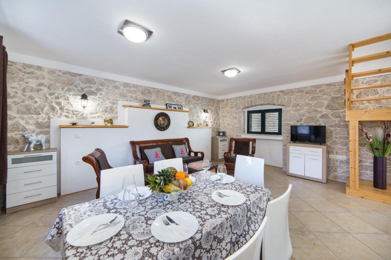 Ana Apartments Blace Luaran gambar