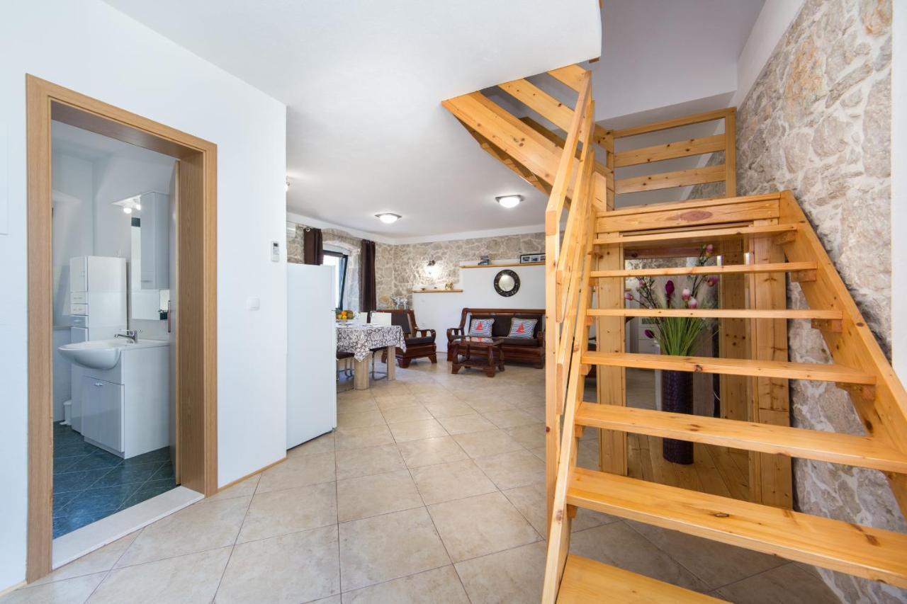 Ana Apartments Blace Luaran gambar